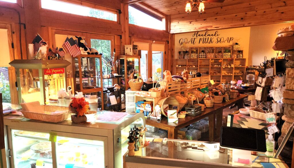Arrowhead Country Cabins — gallery preview 3